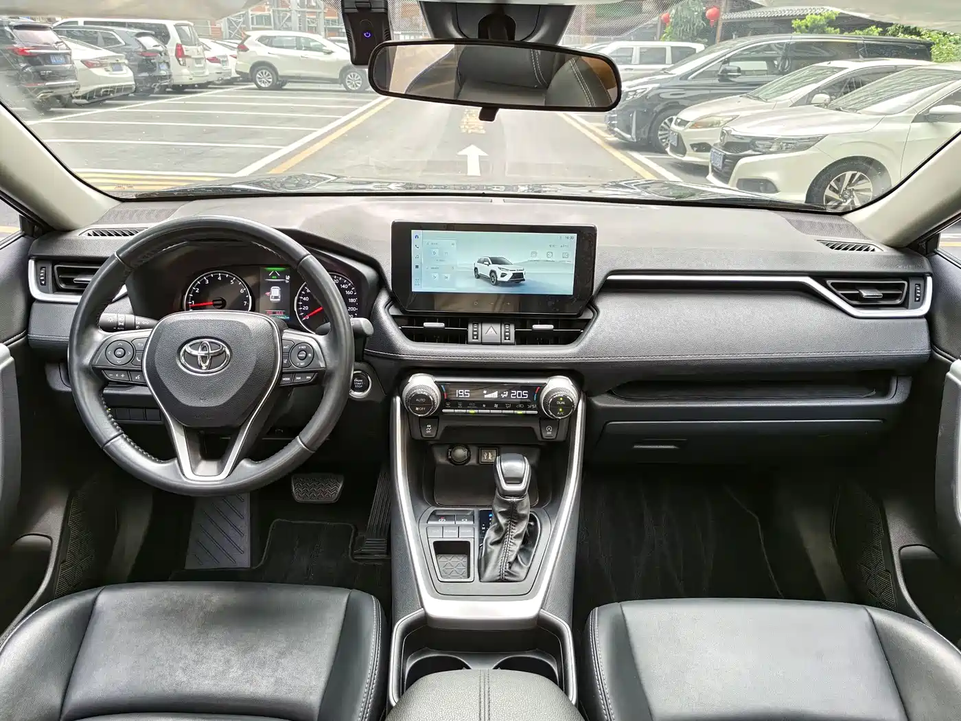 Toyota Wildlander 2023 2.0L CVT FWD Urban фото 5