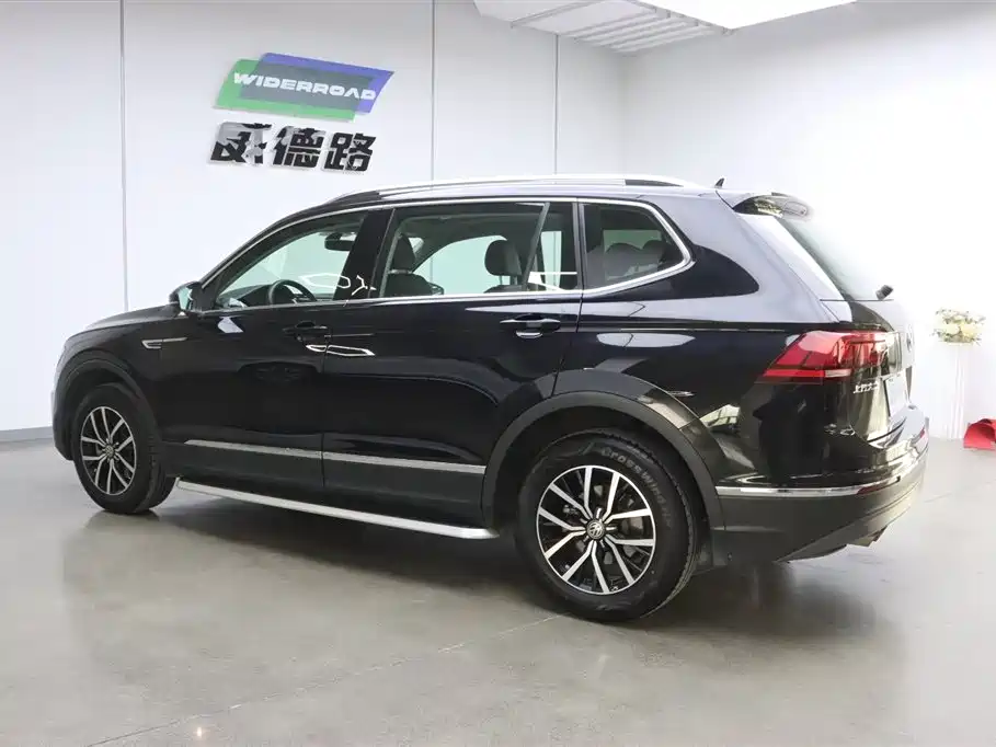 Volkswagen Tiguan L 2018 330TSI Automatic 2WD Luxury Edition фото 7