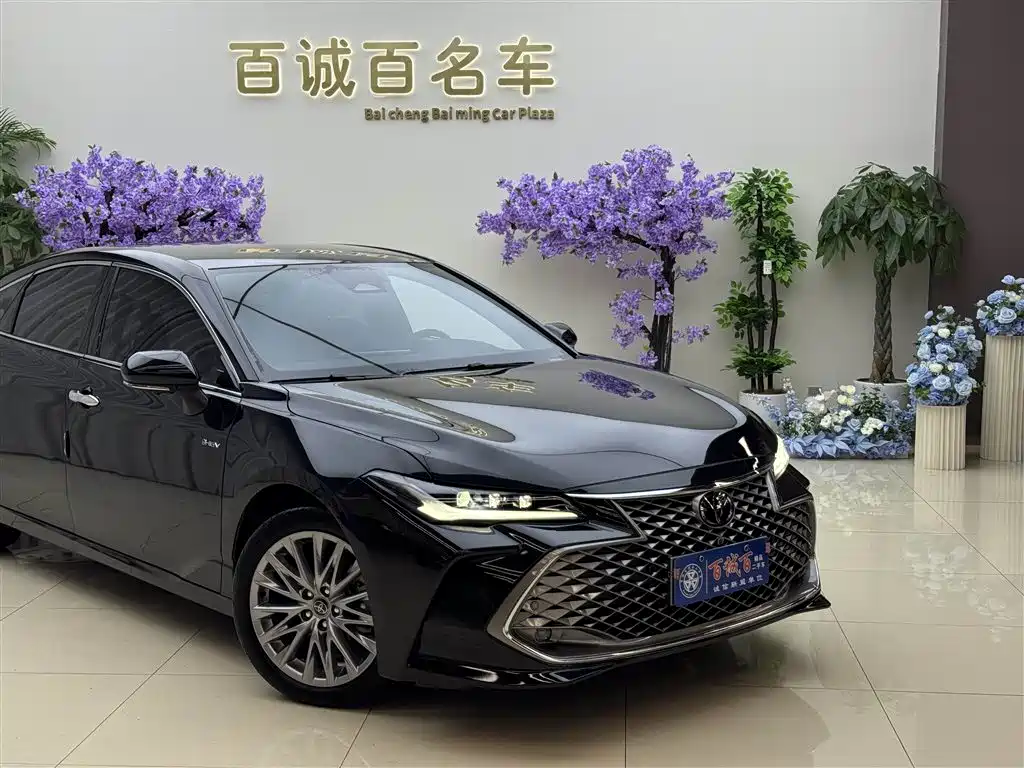 Toyota Avalon 2024 Model Hybrid 2.5L XLE Prestige Edition фото 5