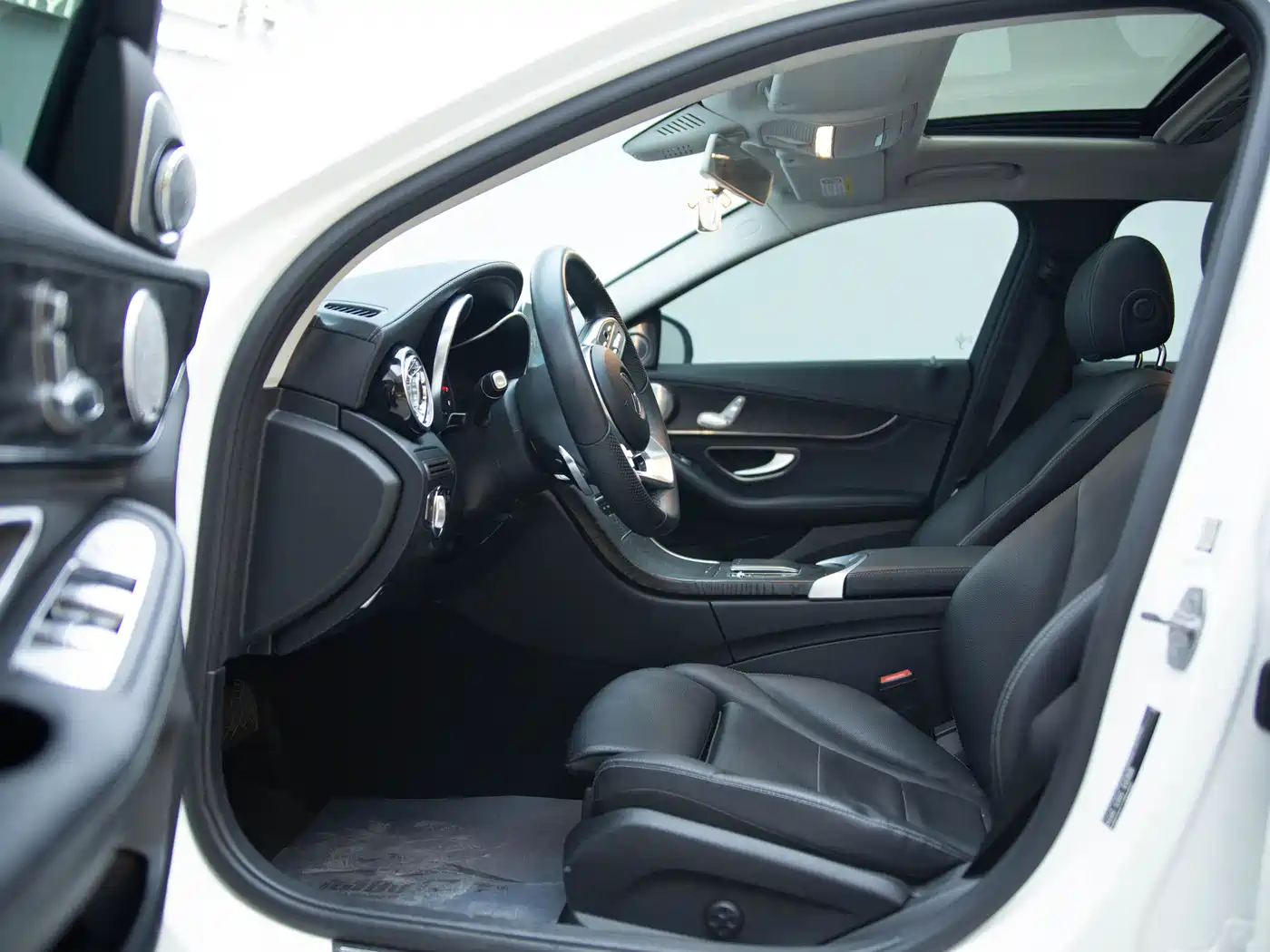 Mercedes-Benz C-Class 2020 Facelift C 200 L Dynamic Sport фото 9