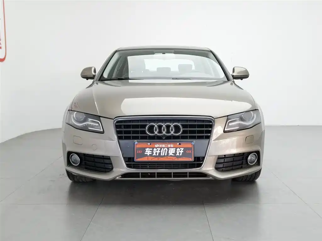 Audi A4L 2011 2.0 TFSI Comfort фото 3