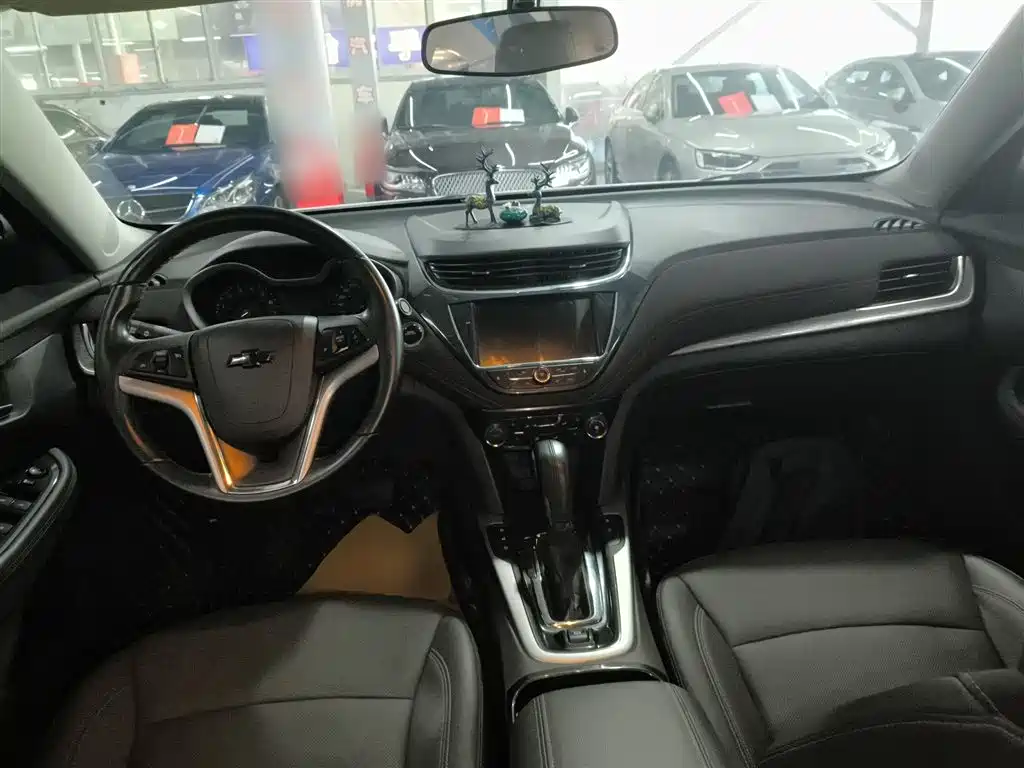 Chevrolet Malibu 2018 530T Automatic Luxury Edition фото 10