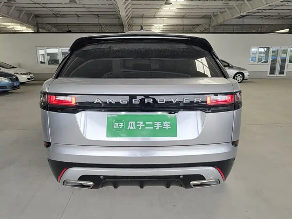 Photo 6 - Land Rover Range Rover Velar