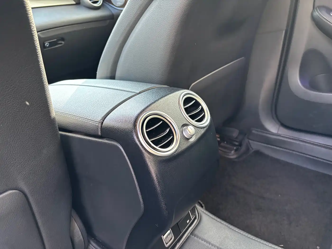 Mercedes-Benz GLC 2019 GLC 260 4MATIC Dynamic фото 19