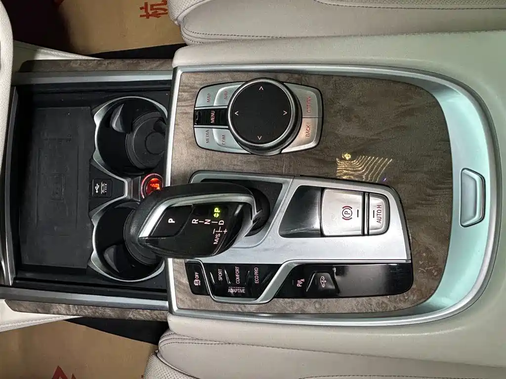 BMW 7 Series 2021 Model 740Li Leading Luxury Package фото 11