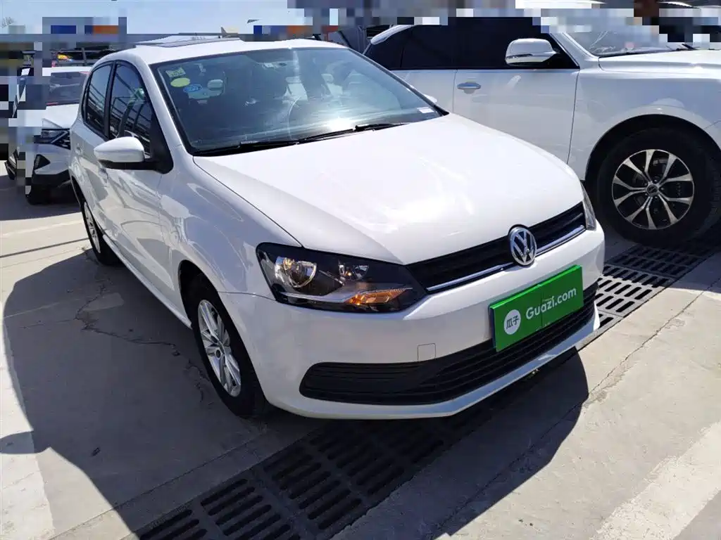 Volkswagen Polo 2016 1.4L Automatic Trend фото 4