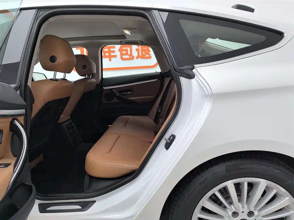 BMW 3 Series GT 2016 320i Design Package фото 15