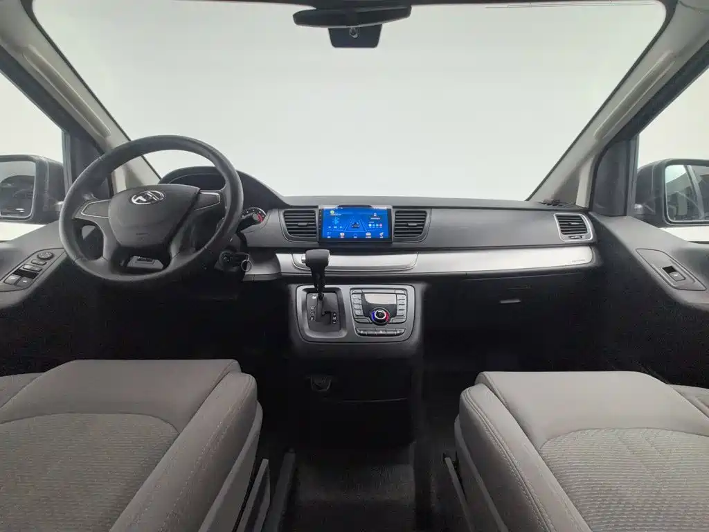 SAIC Maxus Maxus G10 2020 2021 2.0T Automatic Smart Edition Gasoline 7-Seater