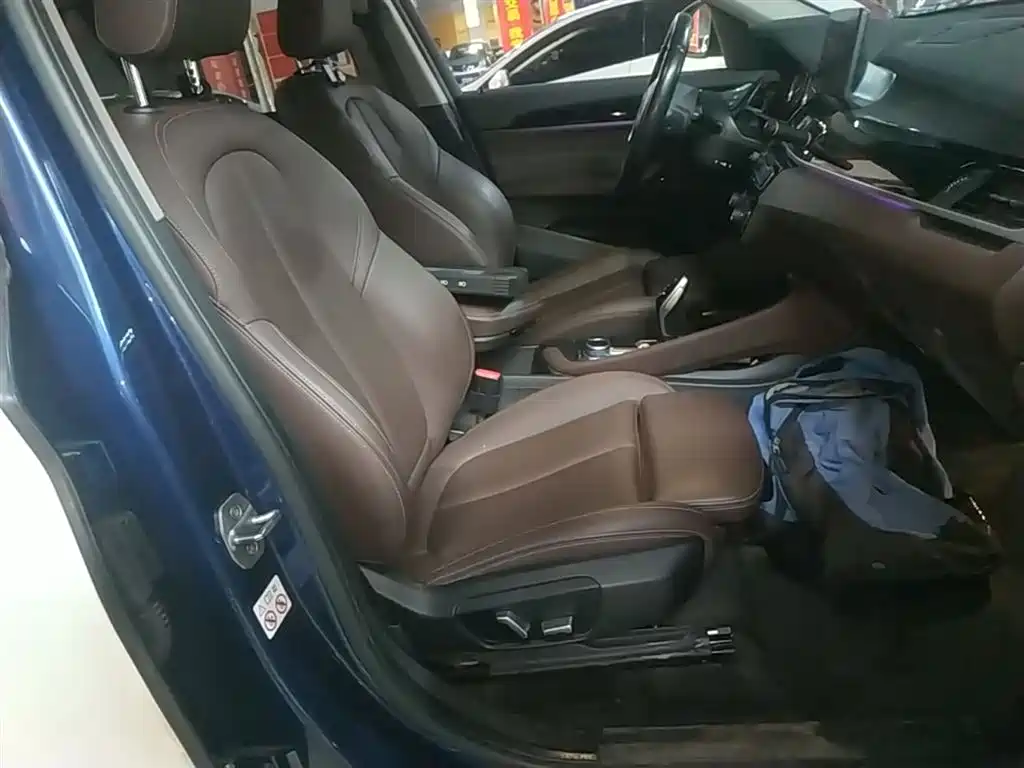 BMW X1 2021 sDrive25Li Leading фото 25