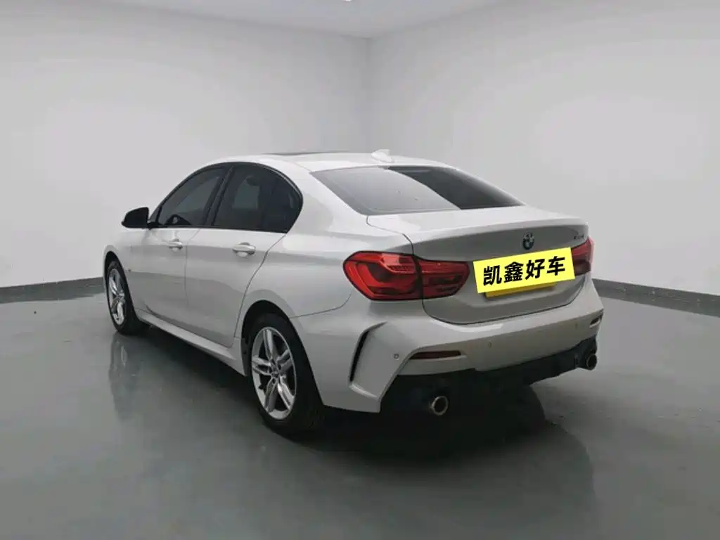 BMW 1 Series 2020 Model 120i M Sport Package фото 6