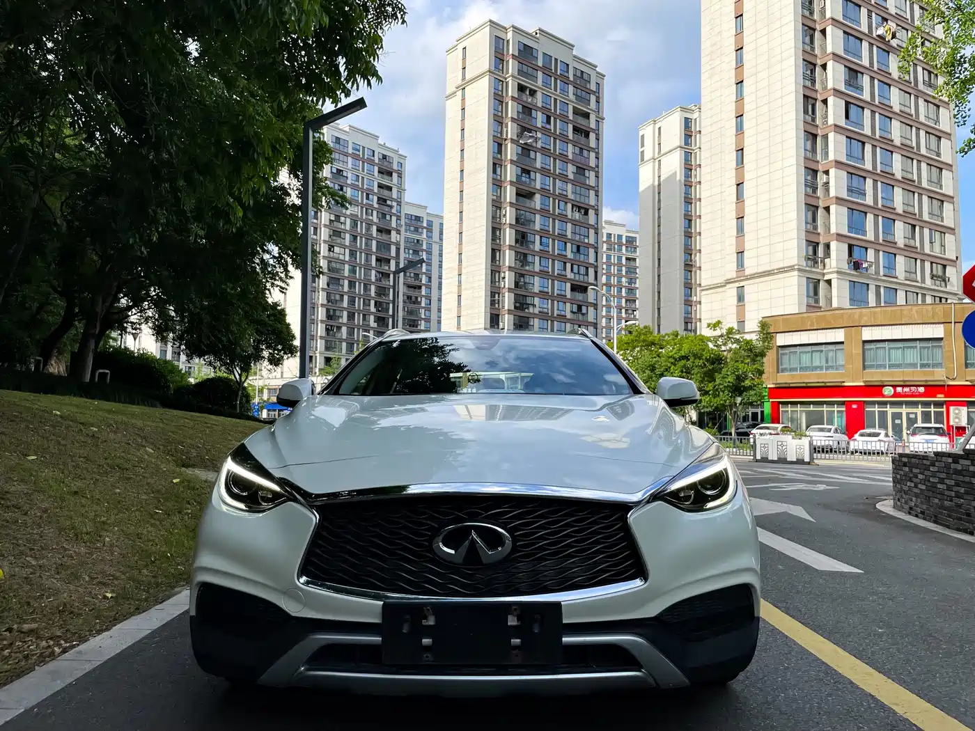 Infiniti QX30 2017 2017 1.6T 2WD Fashion Edition