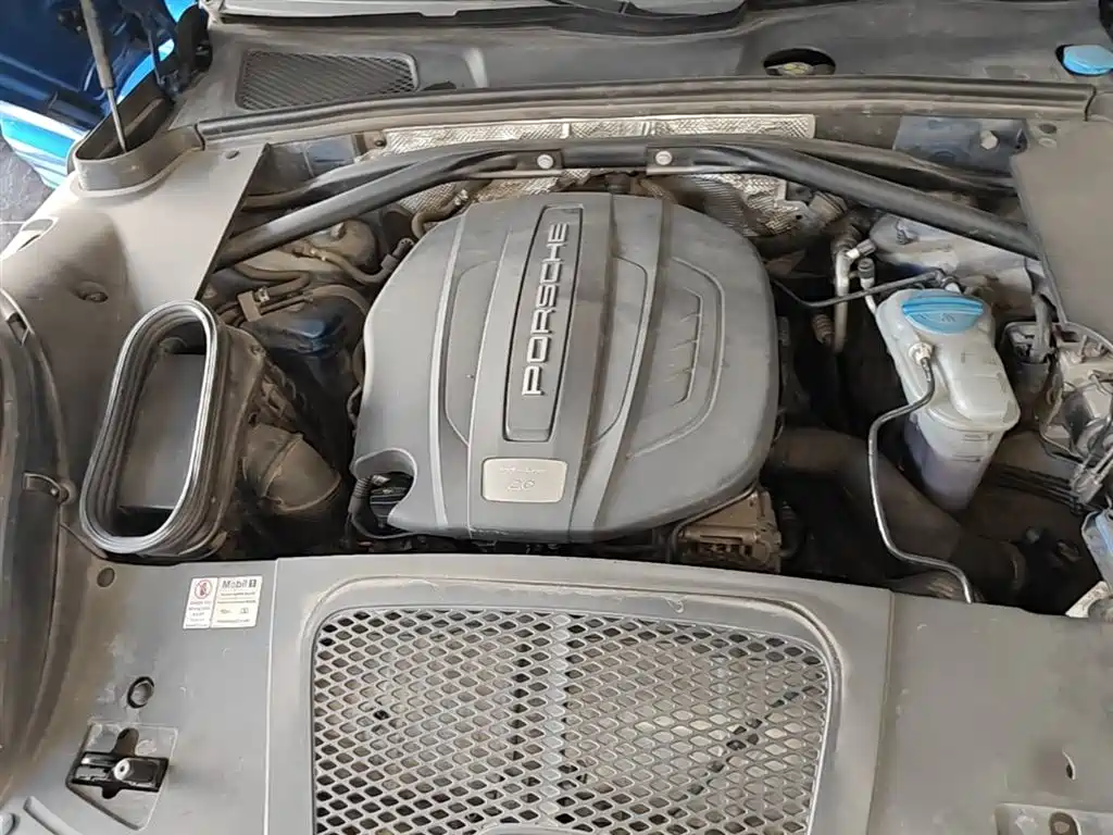 Porsche Macan 2016 Macan 2.0T фото 20