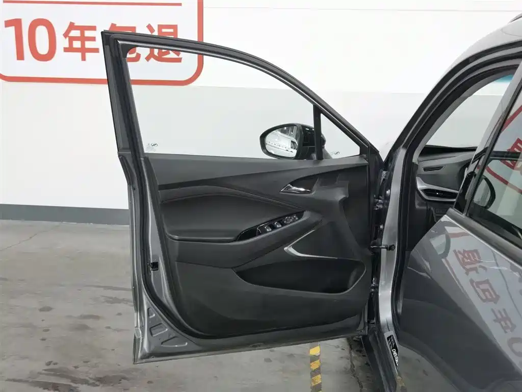 Chevrolet Volando 2018 Redline 530T Auto Premium Edition (5+2 seats) China V фото 8