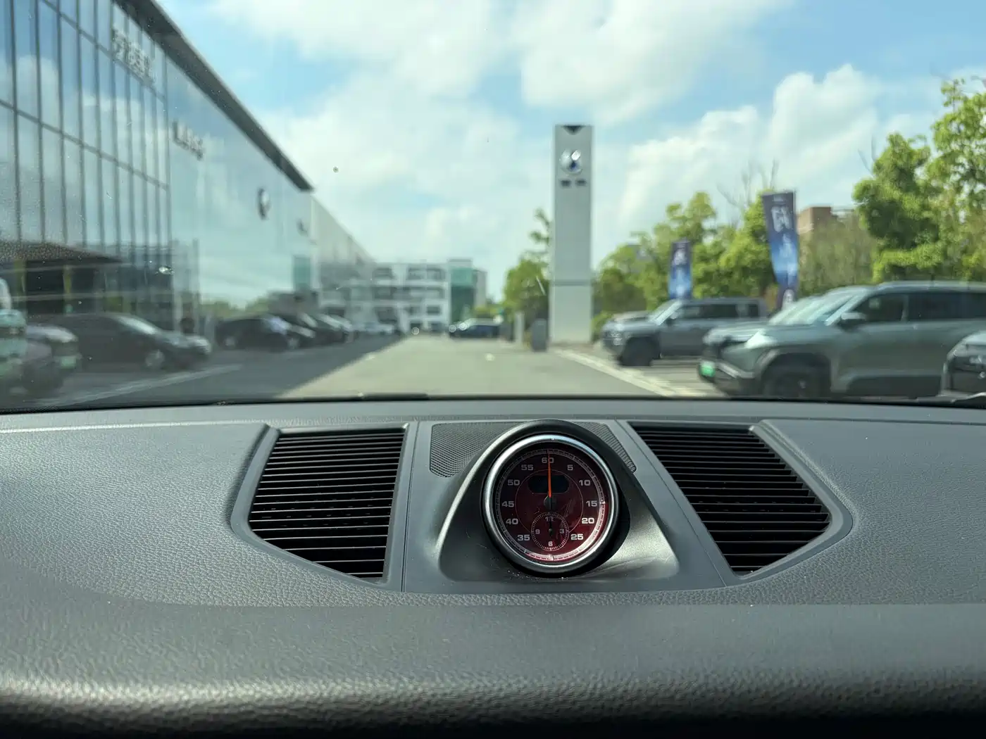 Porsche Macan 2018 Macan 2.0T фото 9