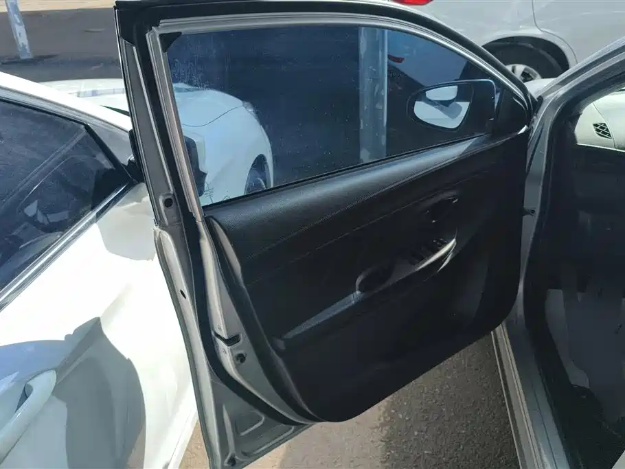 Toyota Vios 2014 1.5L Automatic Wisdom Edition фото 7