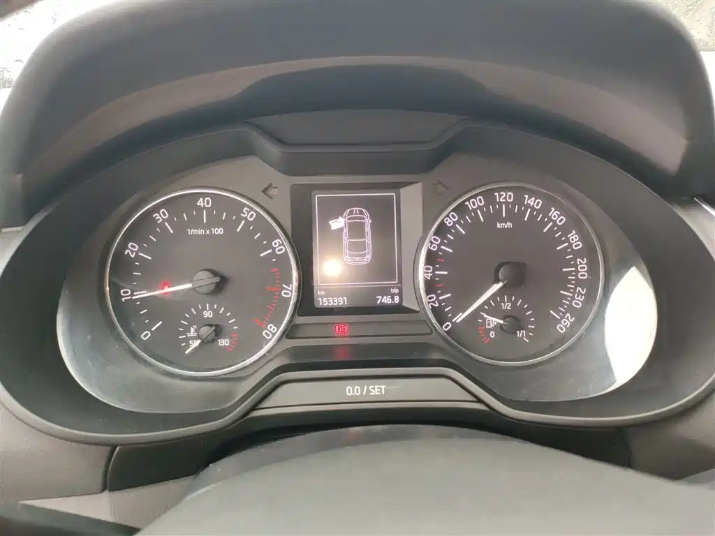Škoda Octavia 2015 1.6L Manual逸俊版 фото 12