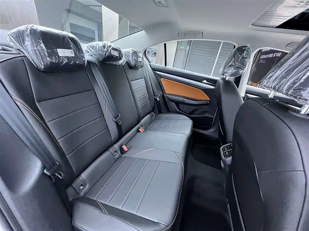 Volkswagen Bora 2025 Facelift 200TSI DSG Navigation Edition фото 19