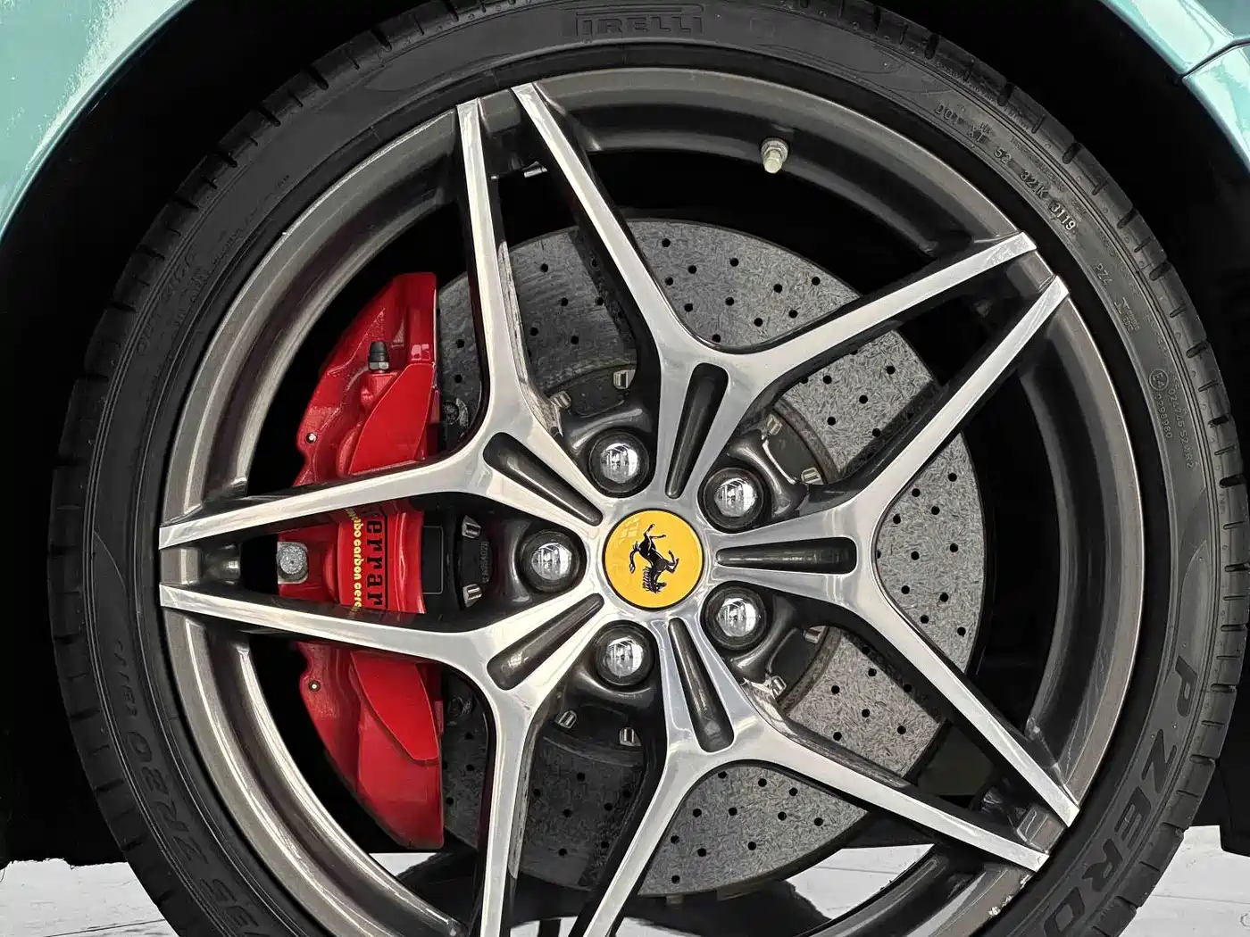 Ferrari California T 2016 2015 3.9T Standard