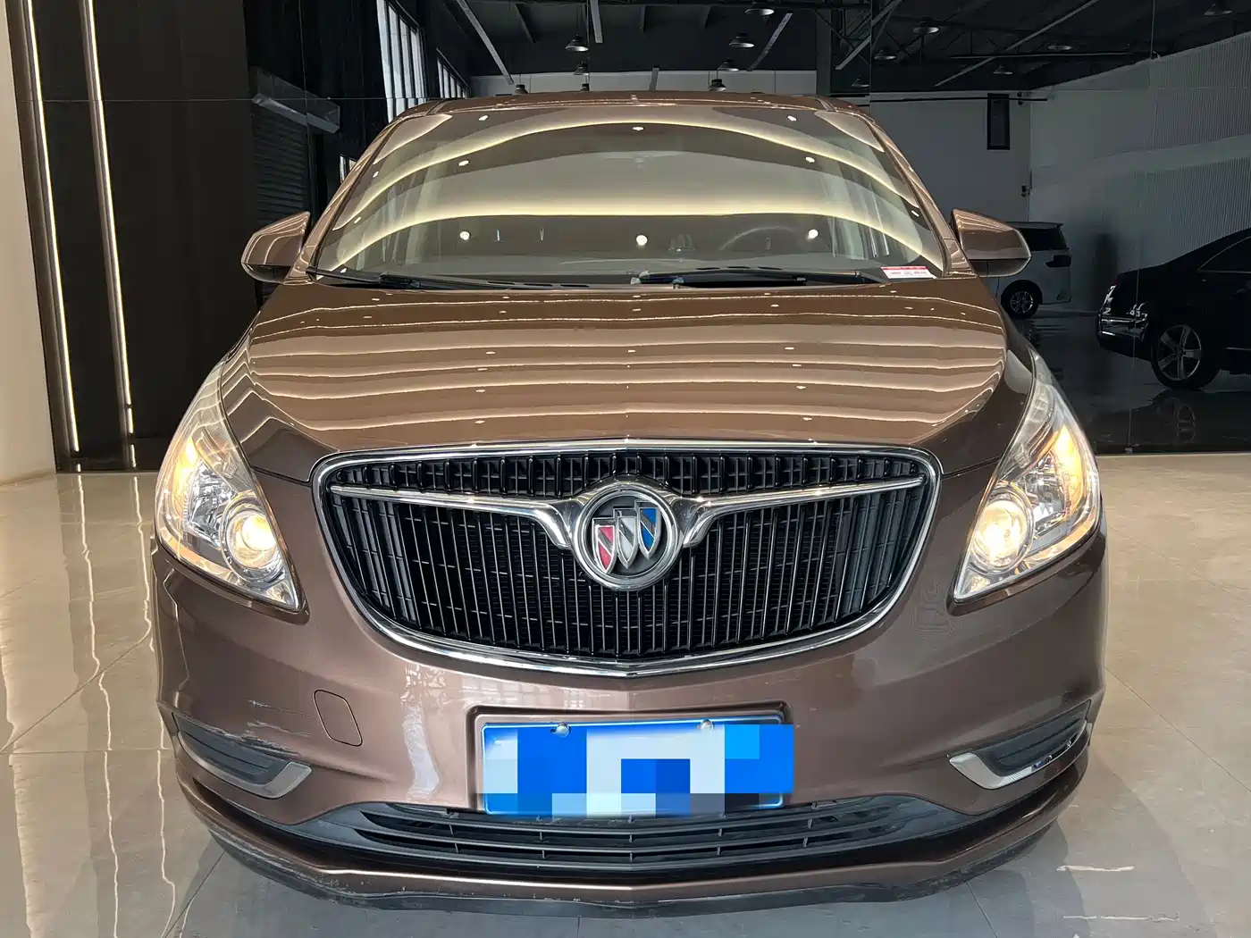 Buick GL8 2018 28T Comfort China VI фото 2