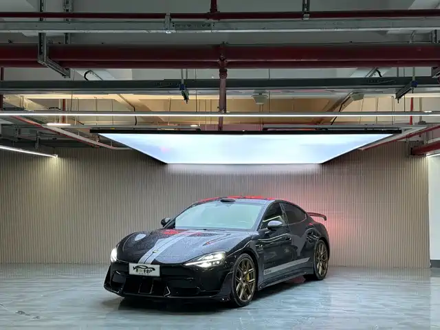 XIAOMI CAR XIAOMI SU7 ULTRA