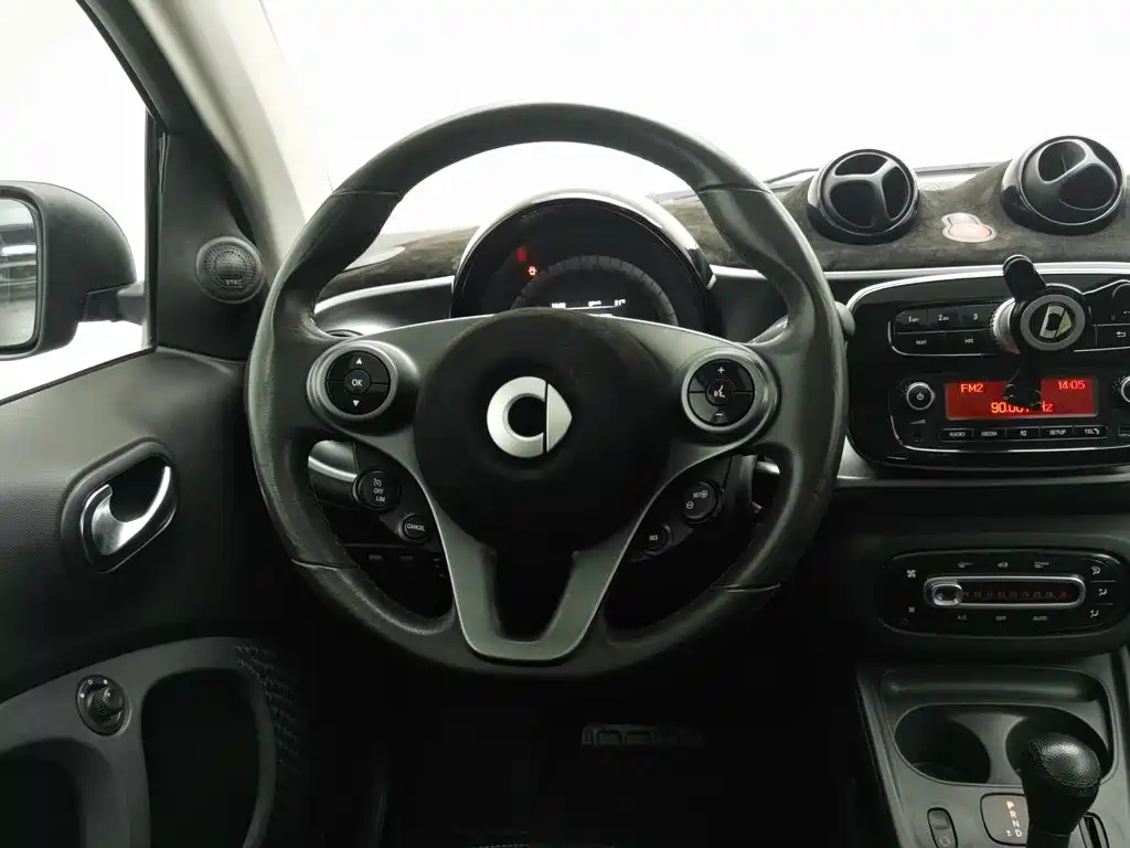 Photo 11 - smart fortwo