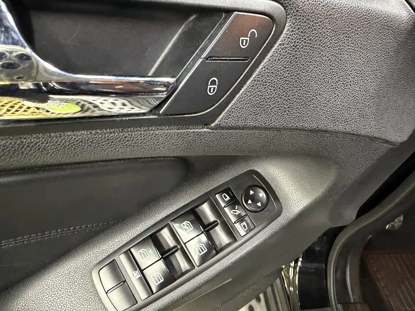 Mercedes-Benz M-Class AMG 2007 AMG ML 63 фото 13