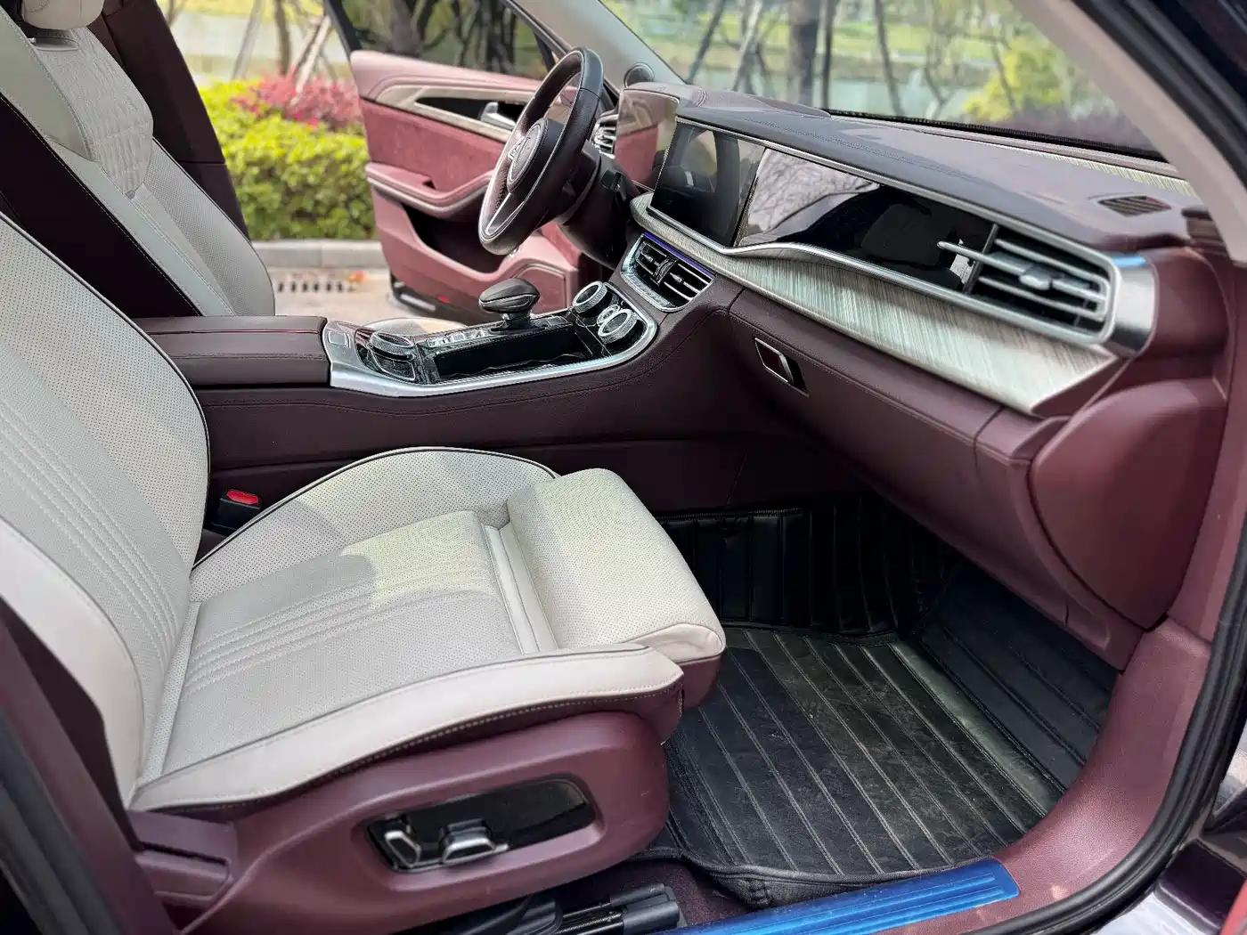 Hongqi H9 2020 2.0T Smart Connection Qi Yue Edition фото 5