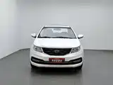 Фото 3 - Geely Vision