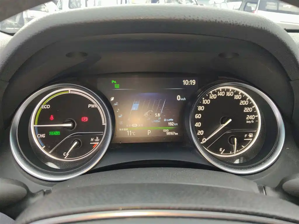 Toyota Camry 2019 Facelift Hybrid 2.5HG Luxury Edition фото 12