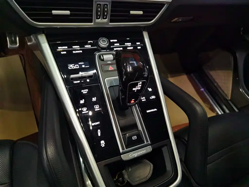 Porsche Cayenne 2018 Cayenne 3.0T фото 10