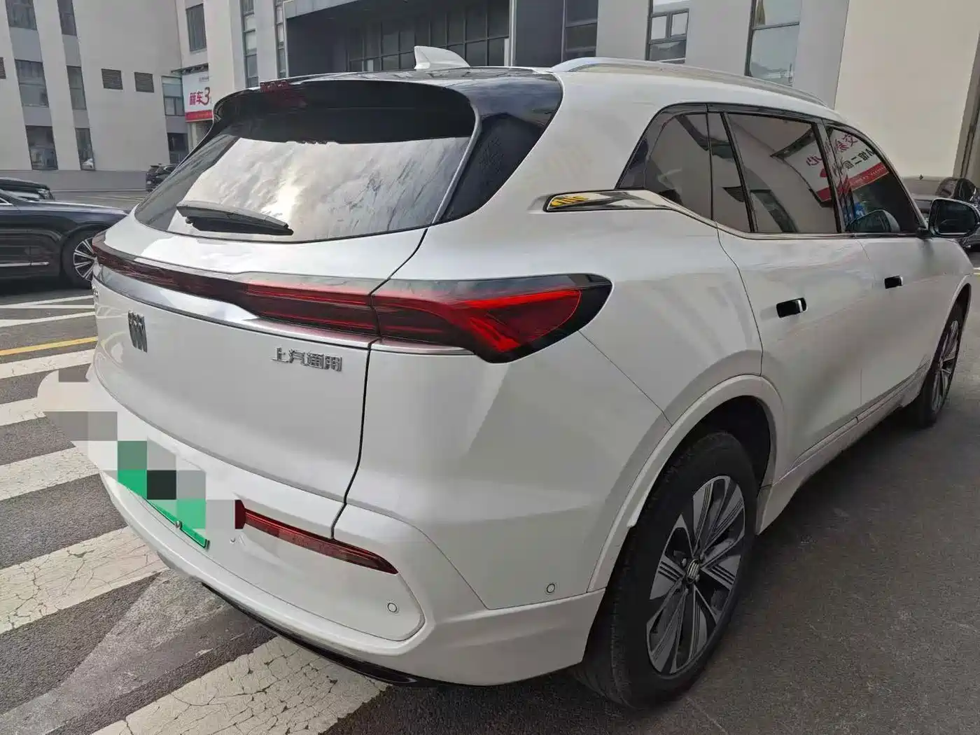 2025 Buick E5