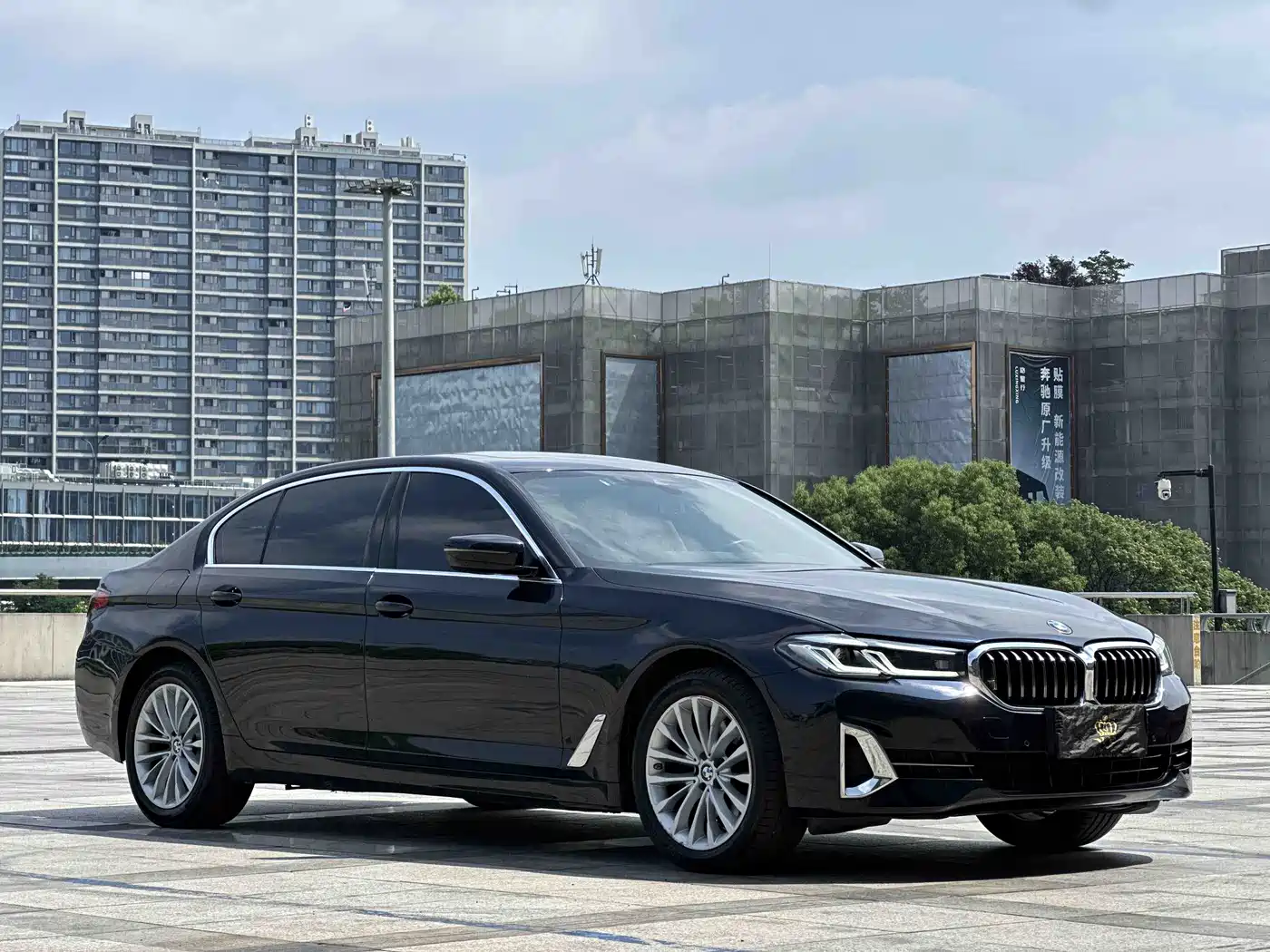 BMW 5 Series 2022 525Li Luxury Package фото 3