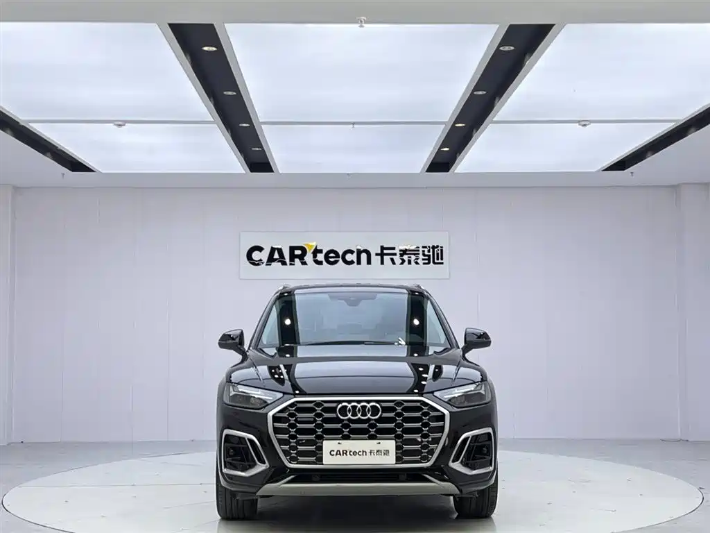 Audi Q5L 2024 Model 40 TFSI Fashion Dynamic фото 8