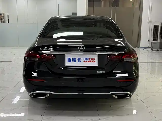 Mercedes-Benz E-Class 2023 E 300 L Luxury — фото 5