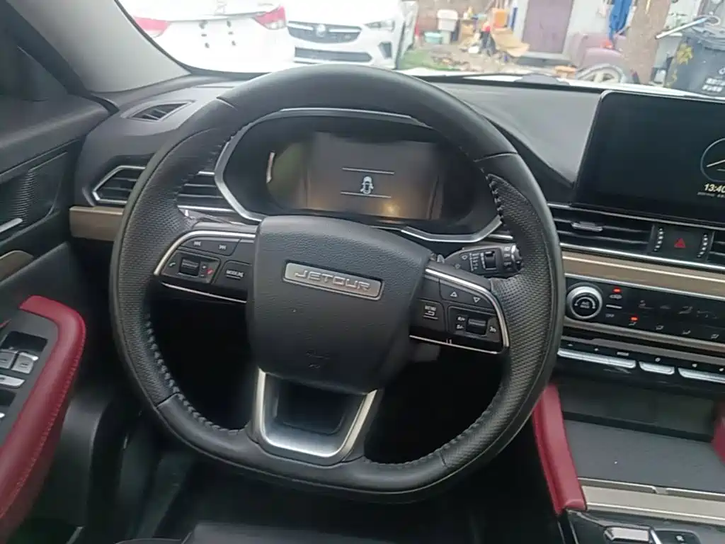 Jetour X70 2024 2023 1.5T DCT Surpass PRO 7-Seater
