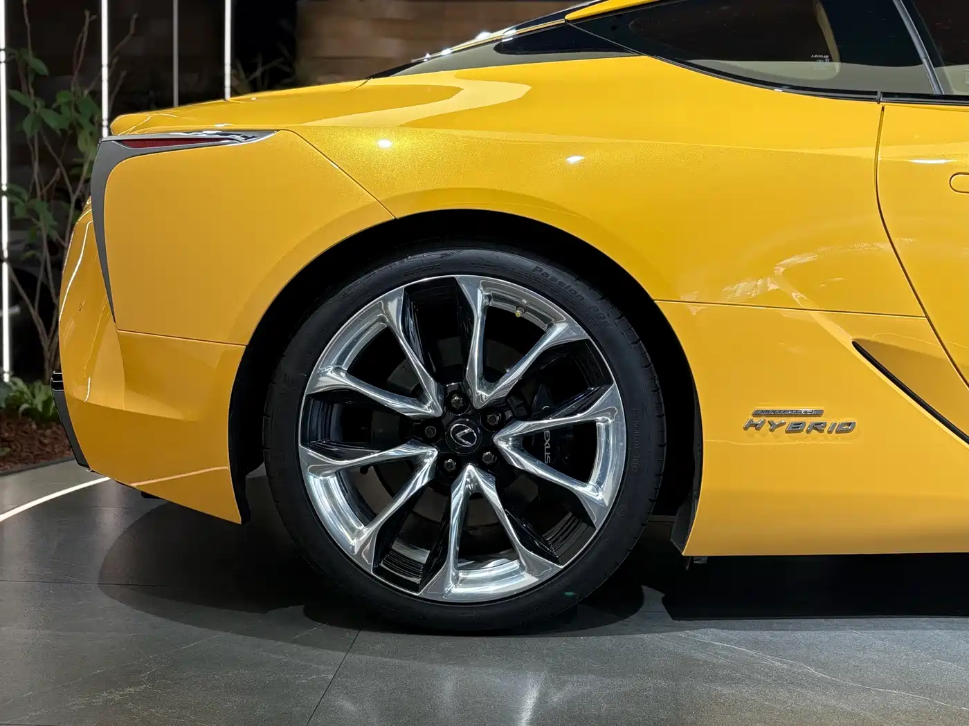Lexus LC 2020 500h Sport Edition фото 6