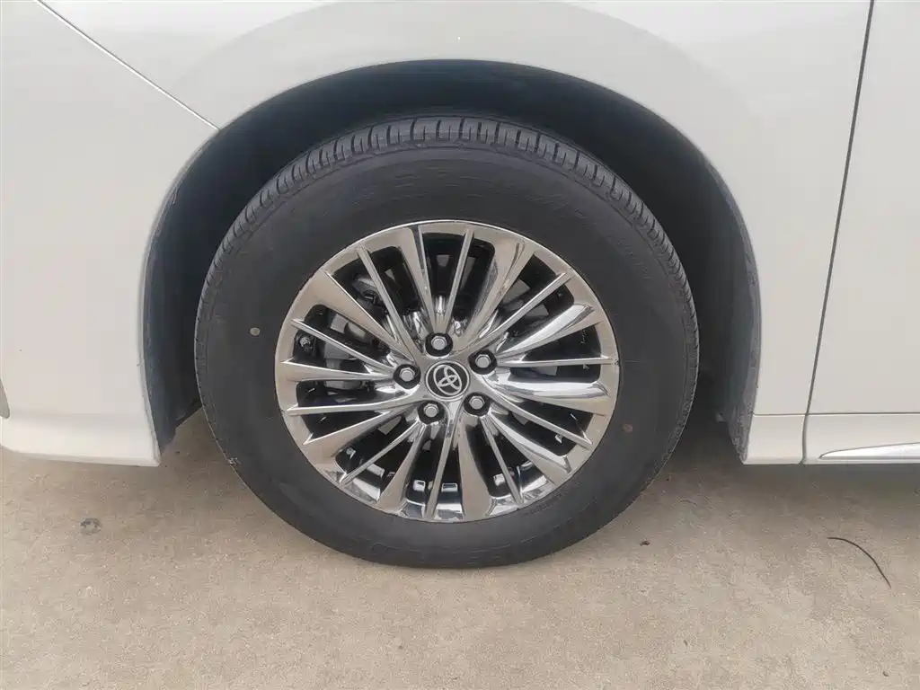 Toyota Alphard 2021 Hybrid 2.5L Premium фото 25