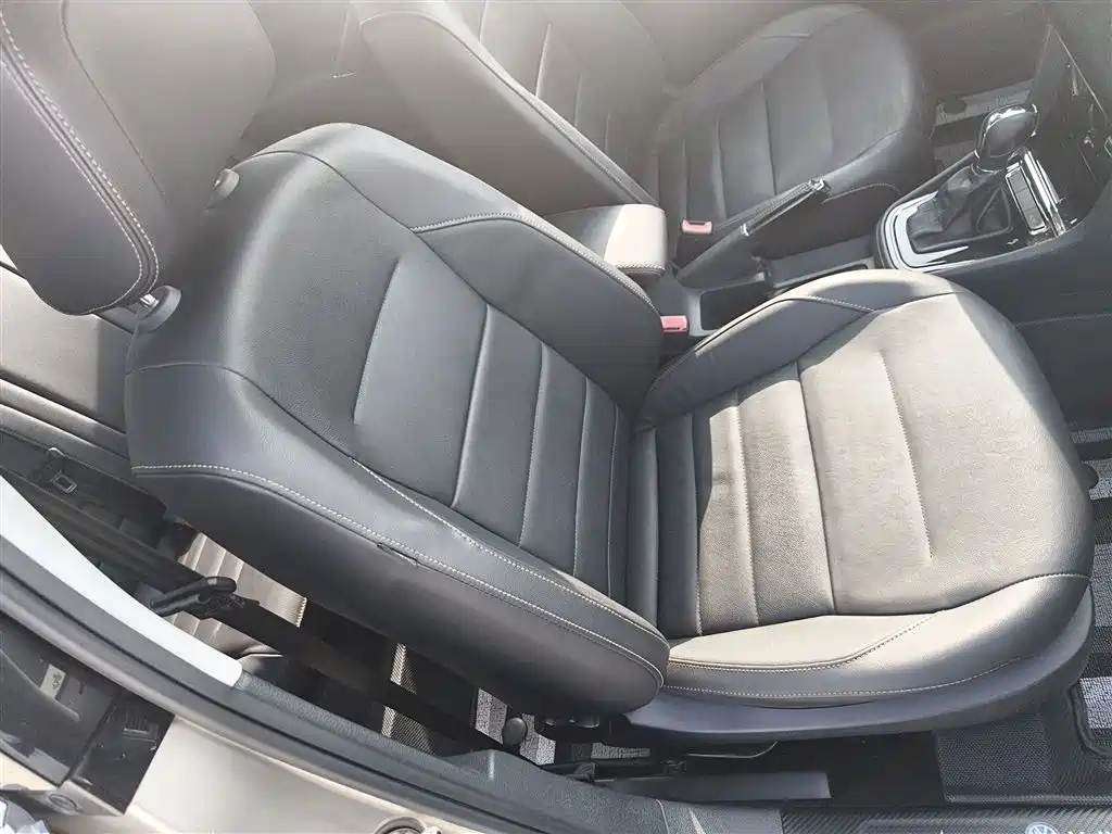 Volkswagen Bora 2017 1.6L Automatic Comfort фото 25