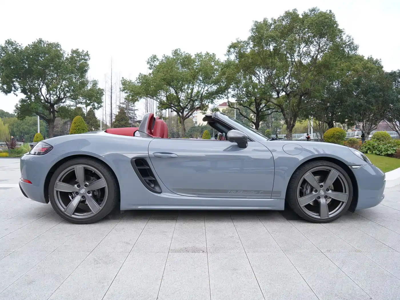 Porsche 718 2022 Boxster T 2.0T фото 14