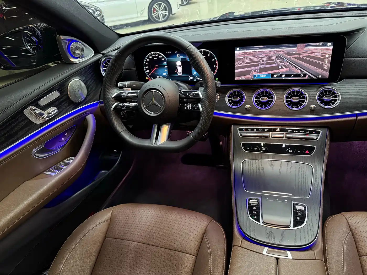 Mercedes-Benz E-Class 2023 E 300 L Sport Luxury фото 6