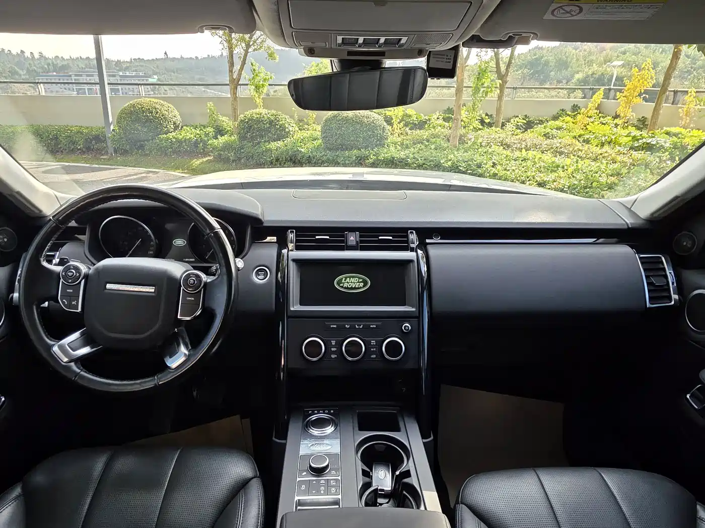 Land Rover Discovery 2019 3.0 SC V6 SE фото 7