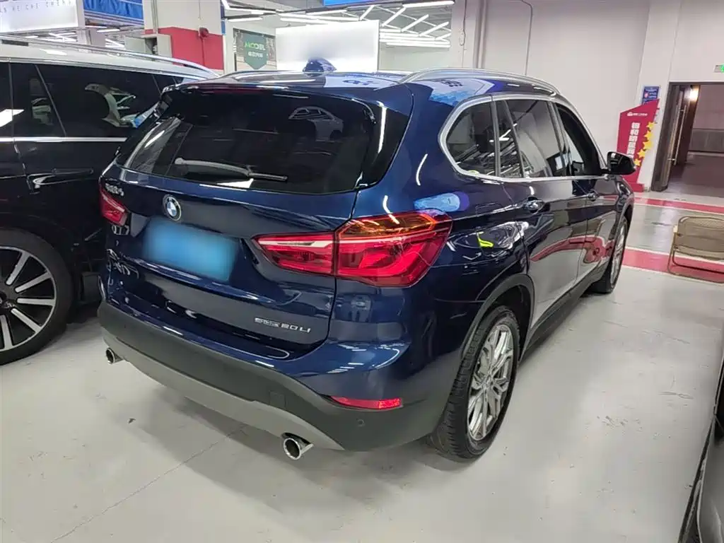 BMW X1 2019 sDrive20Li Leading Model фото 7