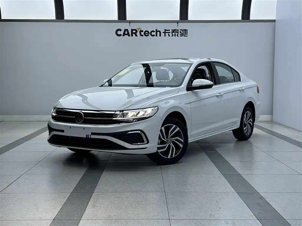 Volkswagen Bora 2025 Facelift 200TSI DSG Navigation Edition