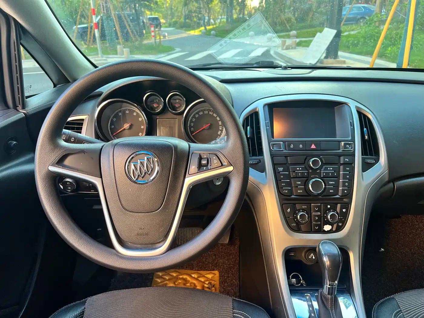 Buick Excelle 2014 XT 1.6L Automatic Fashion фото 9
