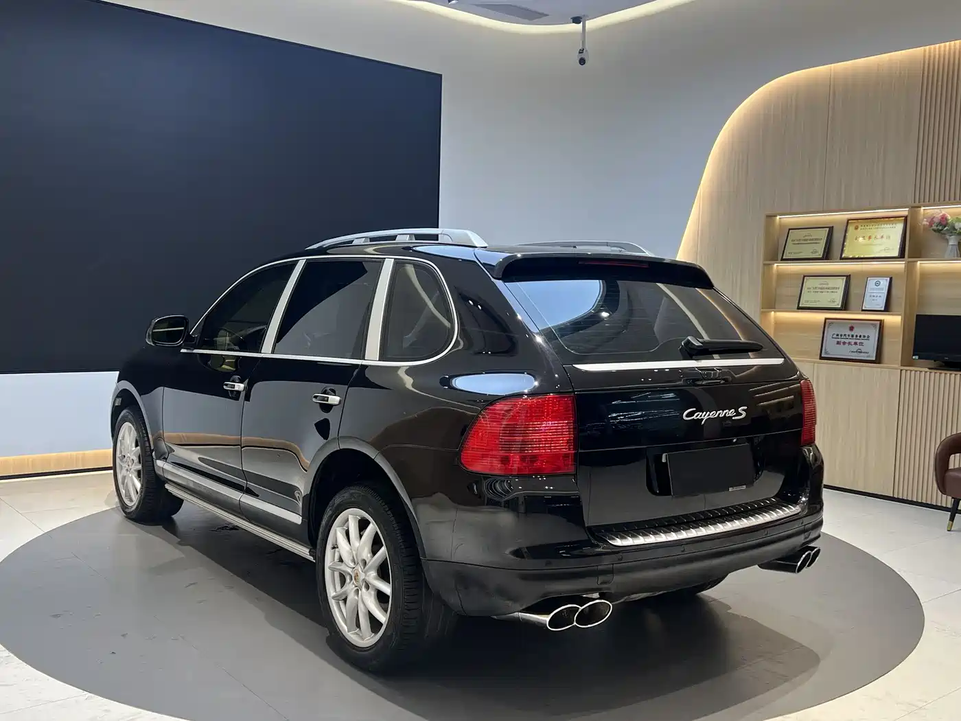 Porsche Cayenne 2006 Cayenne S 4.5L AT фото 6