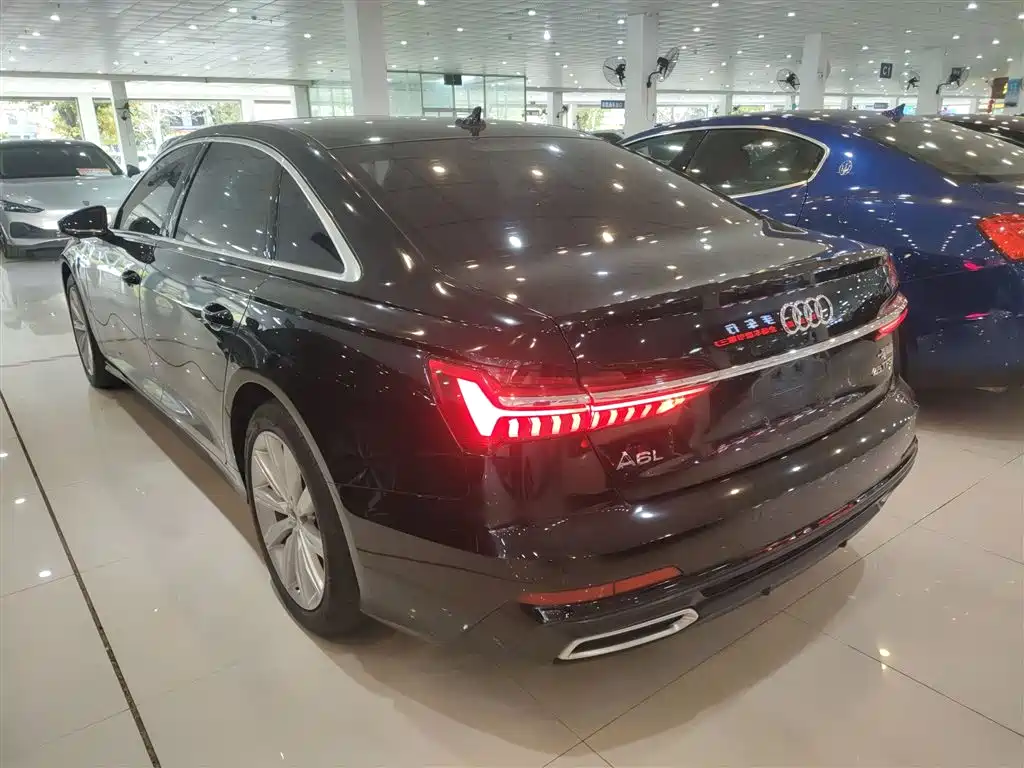 Audi A6L 2021 45 TFSI Exclusive Sport фото 23