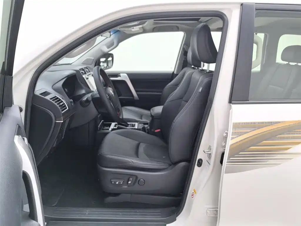 Toyota Prado 2018 3.5L Auto TX-L фото 10