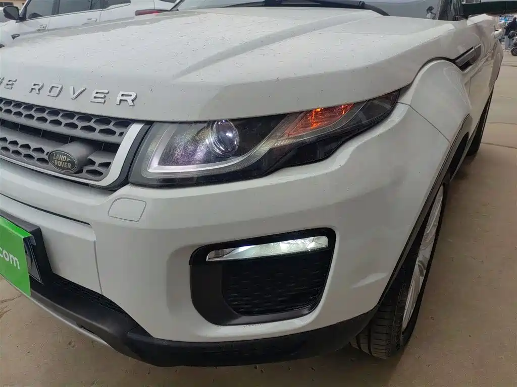 Land Rover Range Rover Evoque 2016 2.0T SE ZhiYao фото 18