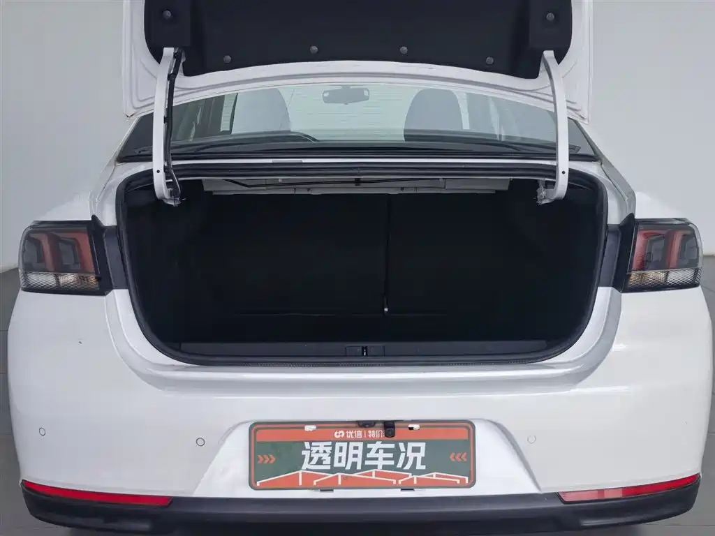 Peugeot 308 2019 230THP Automatic Luxury Edition China V фото 16