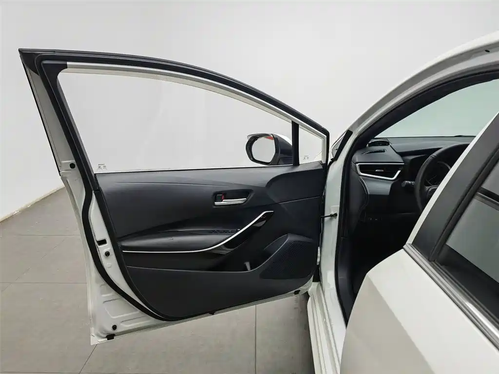 Toyota Levin 2019 Dual Engine 1.8H E-CVT Luxury Edition China V фото 8